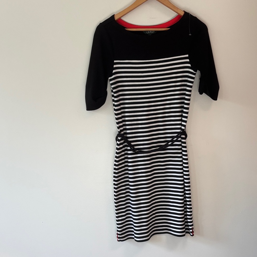 Lauren Ralph Lauren Black and White Striped sz M Dress with belt